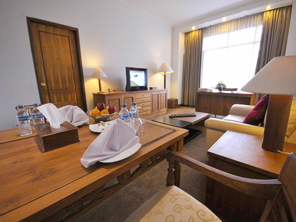 Mesra Business & Resort Hotel Samarinda Eksteriør bilde