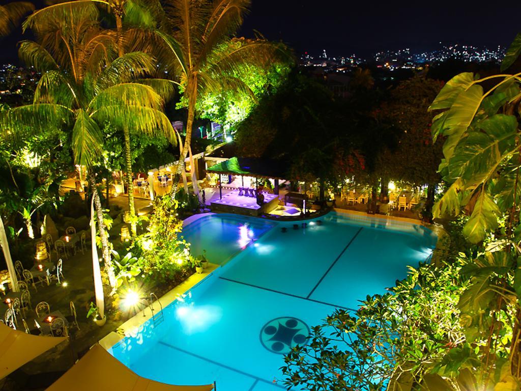 Mesra Business & Resort Hotel Samarinda Eksteriør bilde