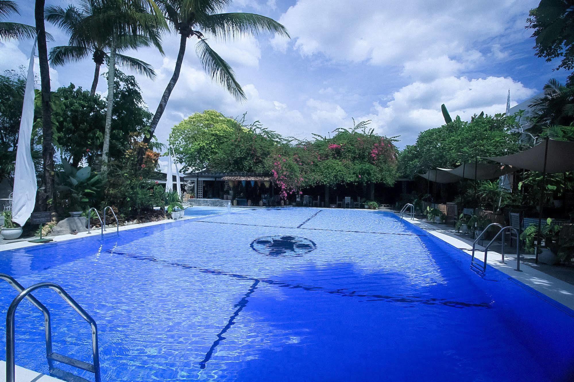 Mesra Business & Resort Hotel Samarinda Eksteriør bilde