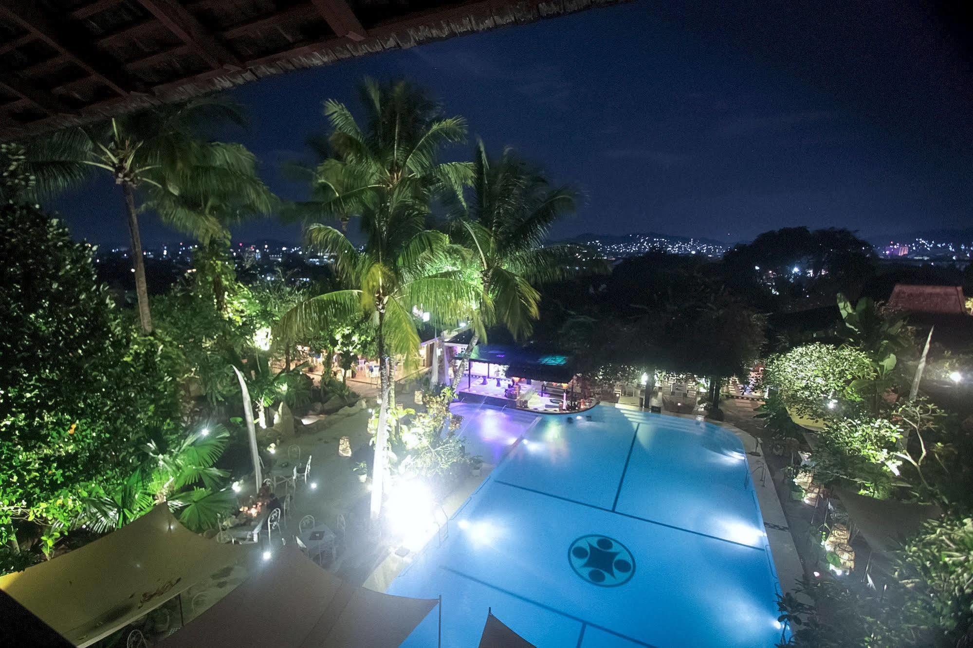 Mesra Business & Resort Hotel Samarinda Eksteriør bilde