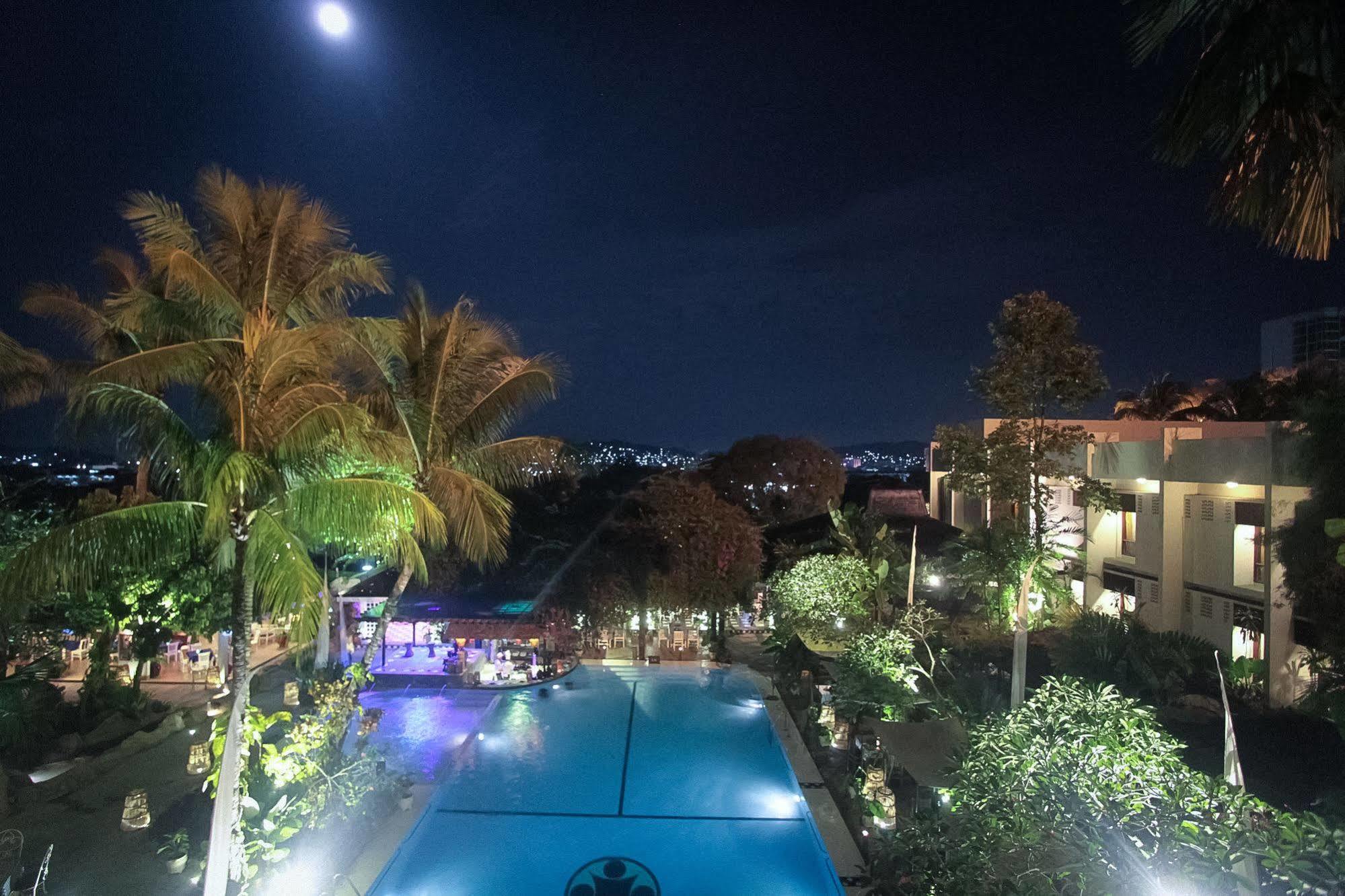 Mesra Business & Resort Hotel Samarinda Eksteriør bilde